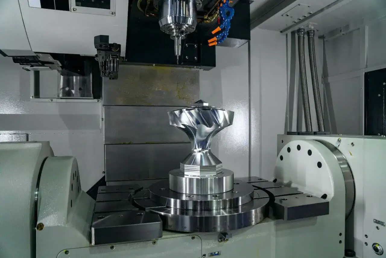 A Comprehensive Explanation of 5 Axis CNC Machining Center