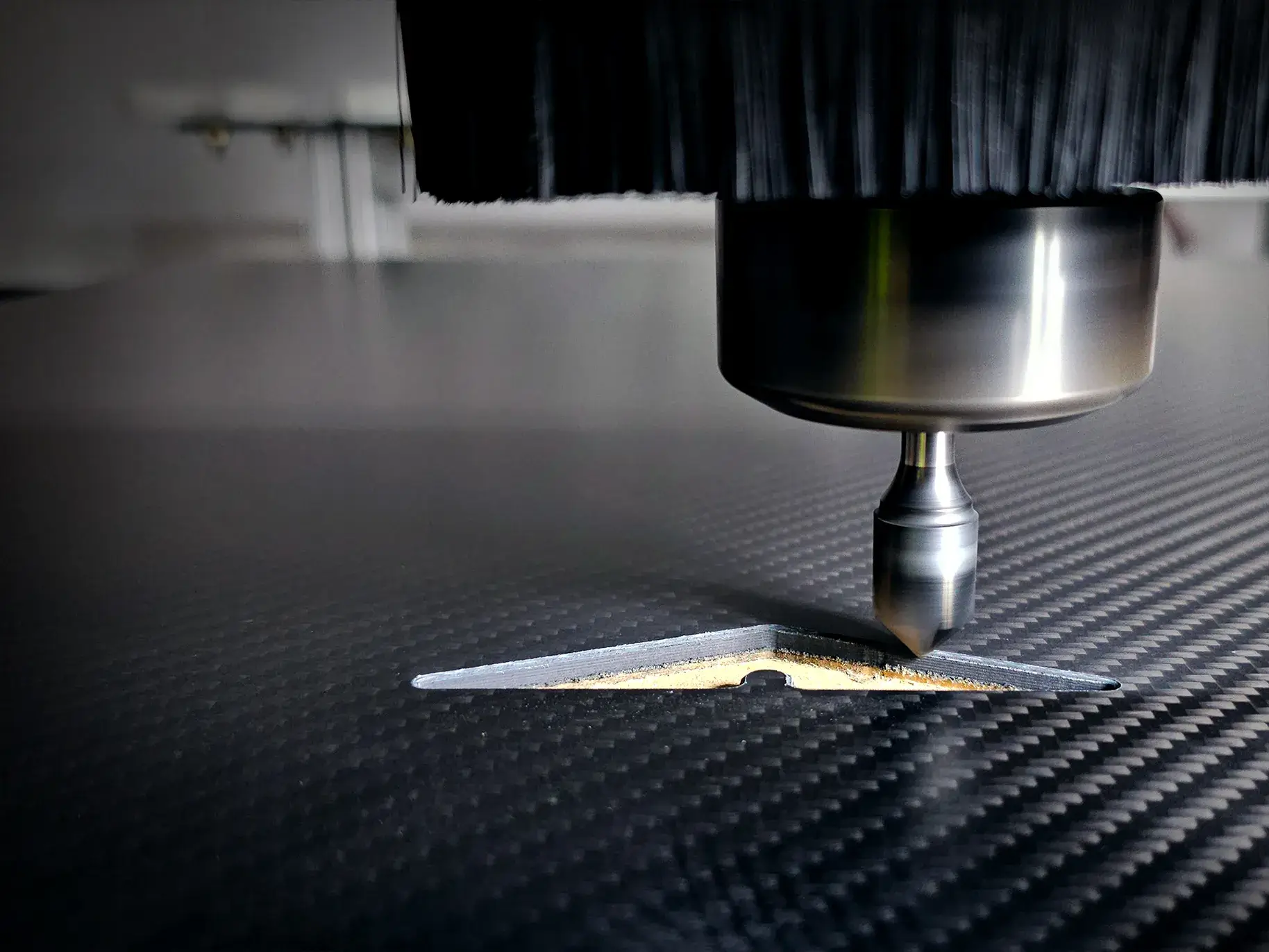 A Comprehensive Guide to Carbon Fiber Machining