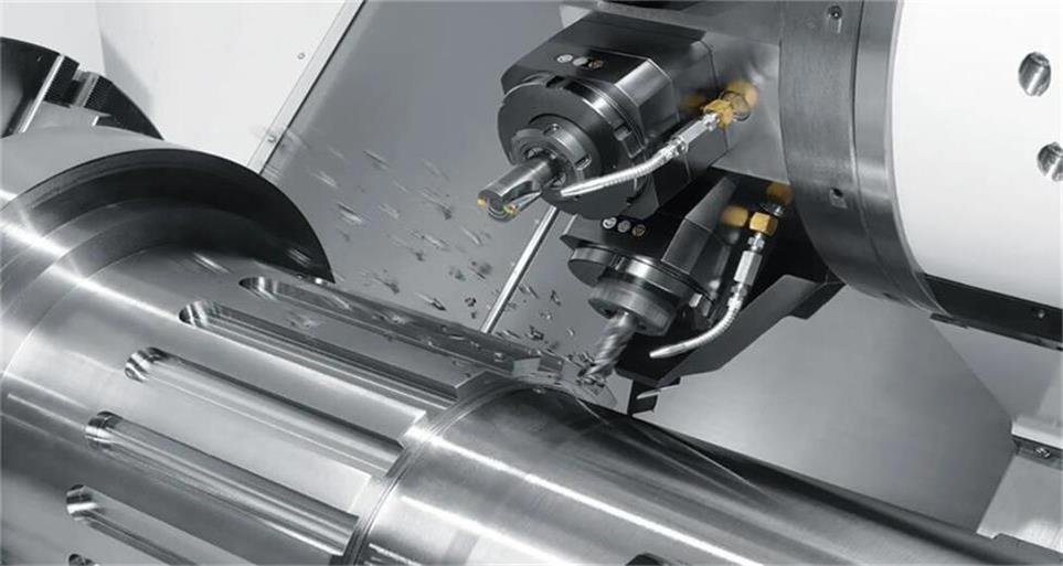 Vertical machining center vs horizontal machining center: What is the difference?
