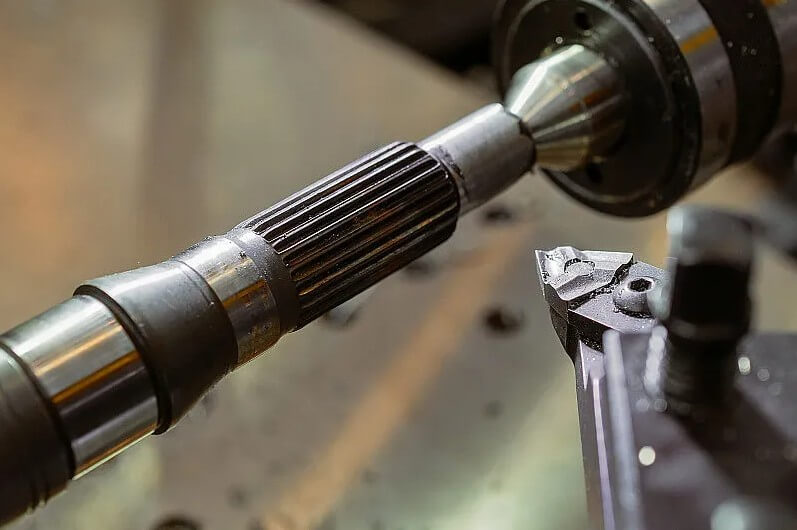 turning of hydraulic flow control valve valve core