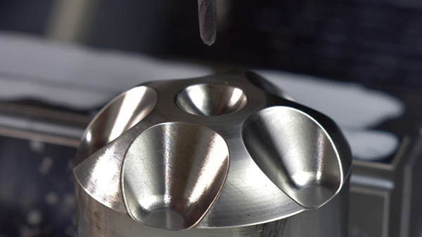 melting temp of titanium